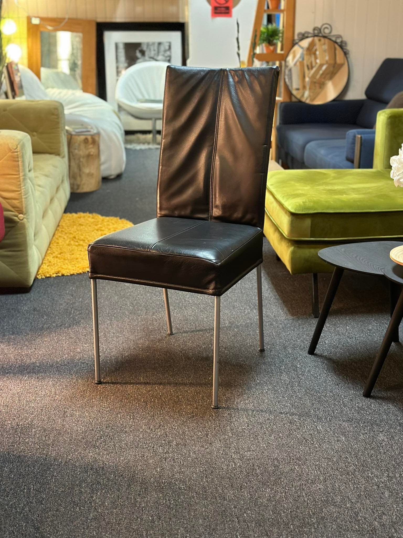 6x Chaises salle à manger en cuir noir