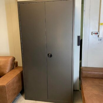Armoire office métallique avec clés