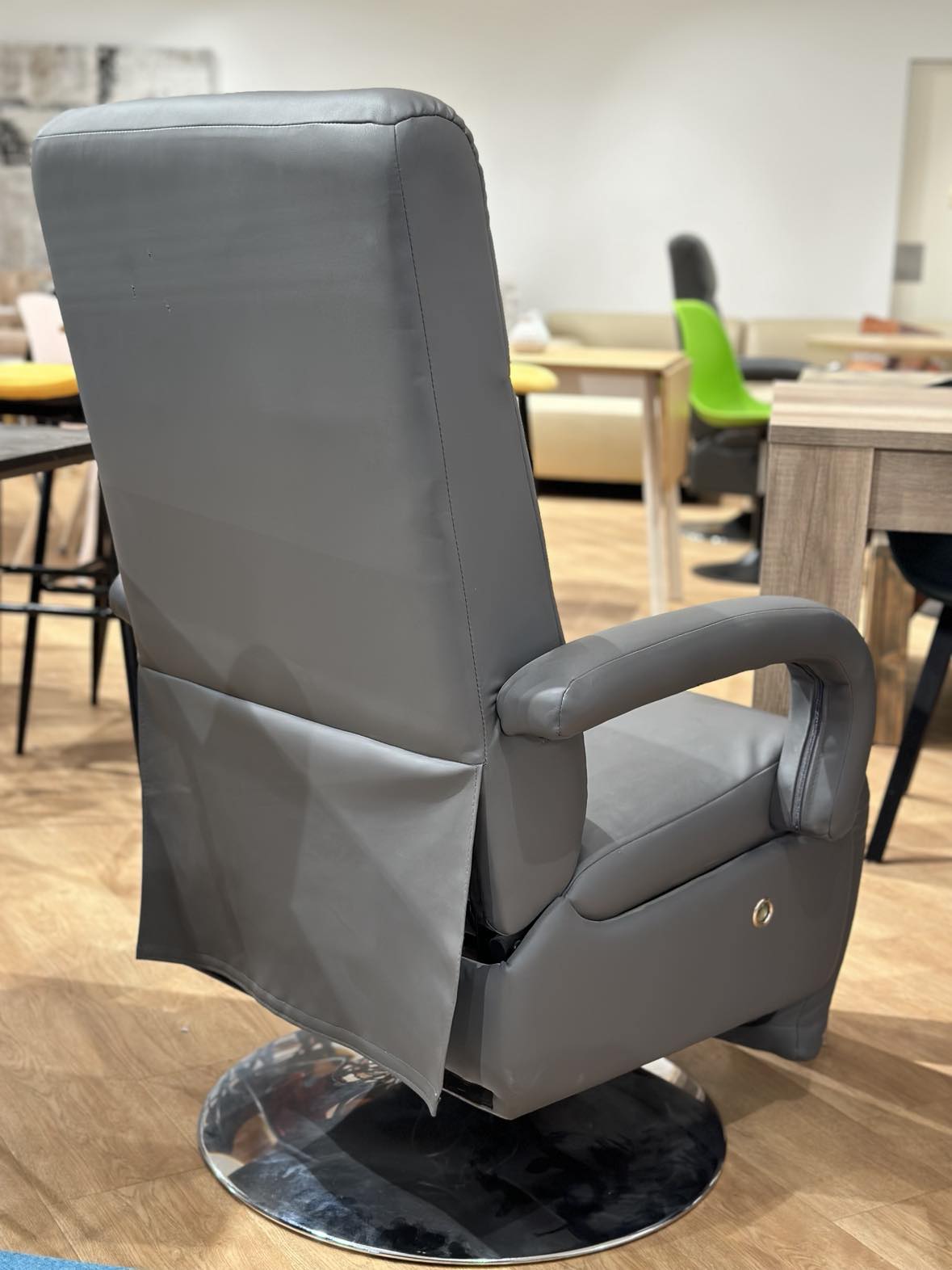 Fauteuil relax en similicuir - Image 2