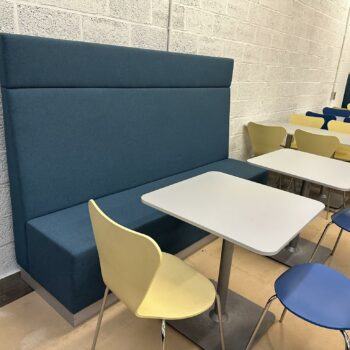 Banquette lounge "Ahrend" 4 personne (1 pièce disponible)