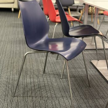 Chaises empilable Kartell Maui (20 pièces disponibles)