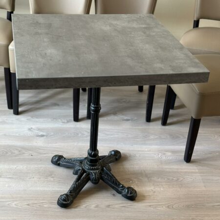 Table HORECA effet béton 70x70 (16 pièces disponibles)