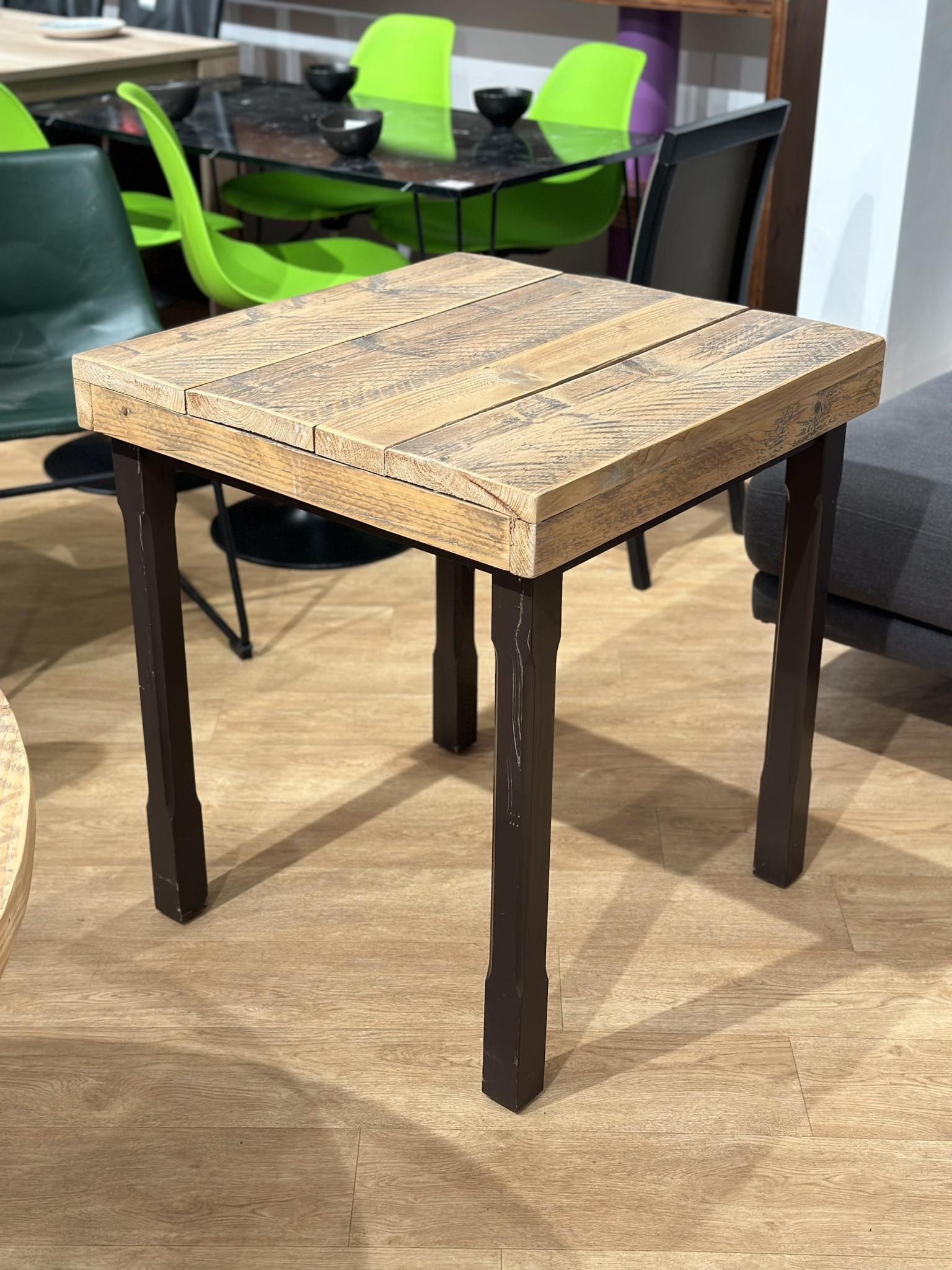 Table à manger en bois 2 personnes (3 pièces disponibles)