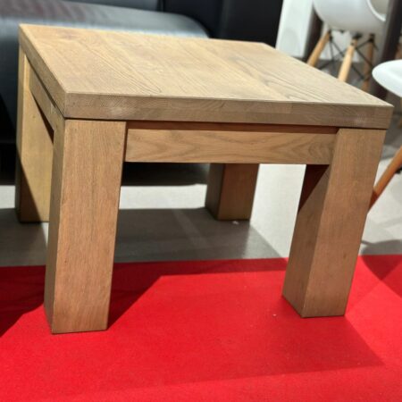 Table de salon carrée