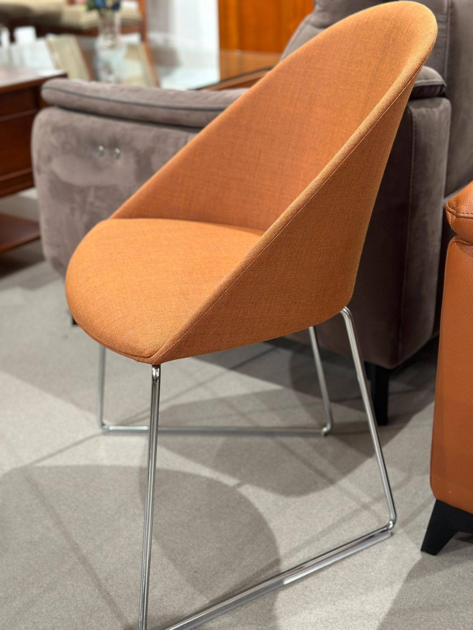 Chaise/fauteuil en tissu - Arper - Image 2