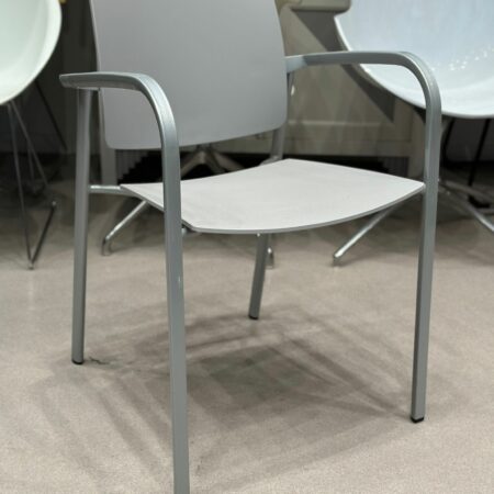 Chaise/fauteuil BIO de ENEA