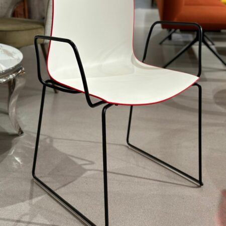 Chaise luge avec accoudoirs - Arper - Catifa 46