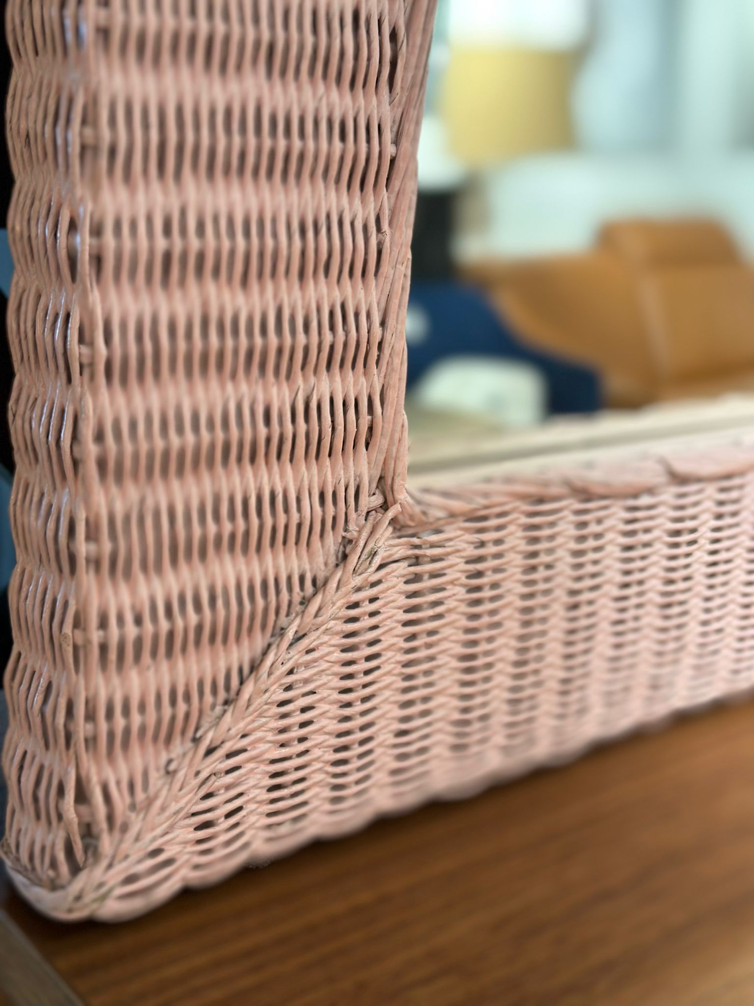 Miroir avec cadre en osier rosée - Image 3