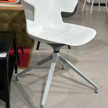 Chaise design pivotante - COVE