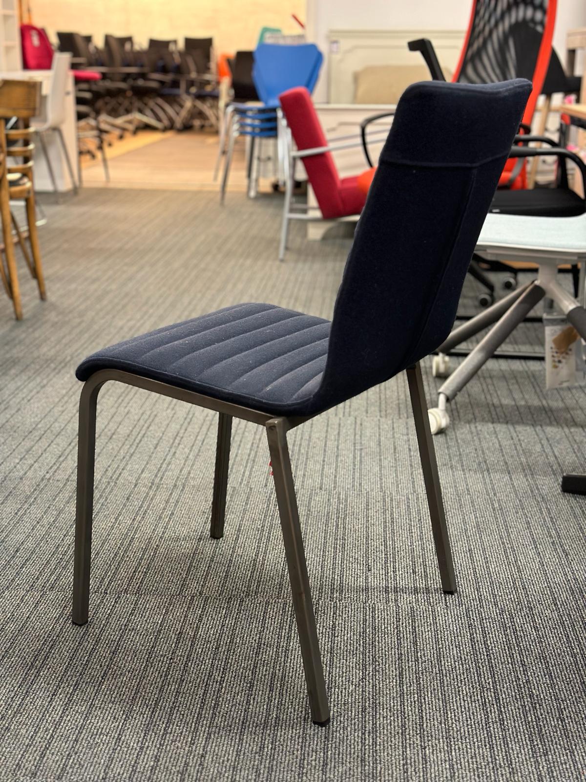 Chaise dossier haut bleu marine - Image 2