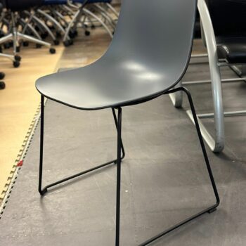 Chaise coque design italien