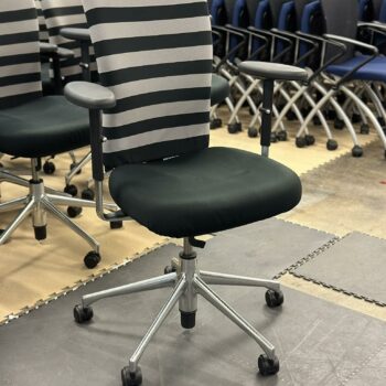 Chaise de bureau T-Chair "Citterio collection" (65 pièces disponibles)