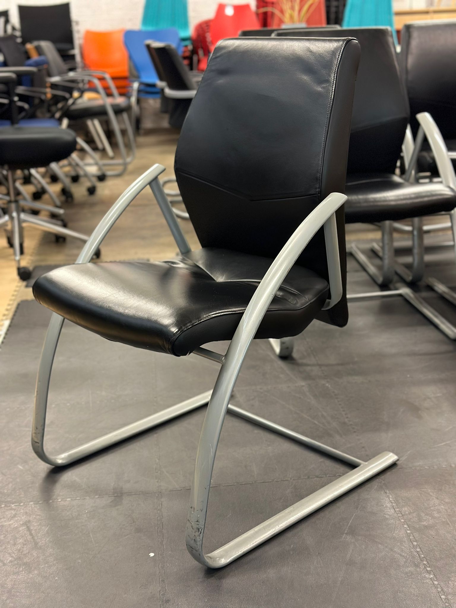 Chaise de bureau en cuir SOKOA - EDEN (6 pièces disponibles) - Image 2