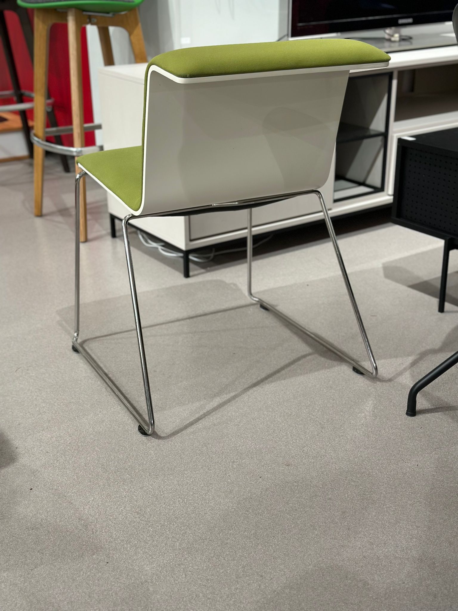 Chaise design - BULO (dossier blanc) - Image 2