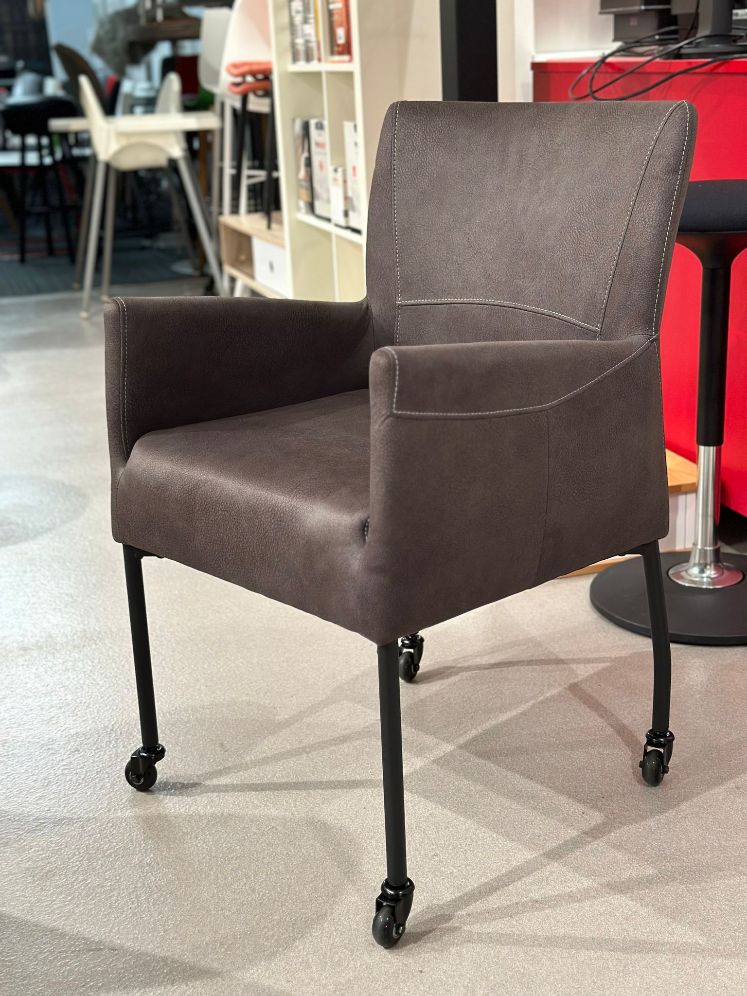 Chaise/Fauteuil sur roulette