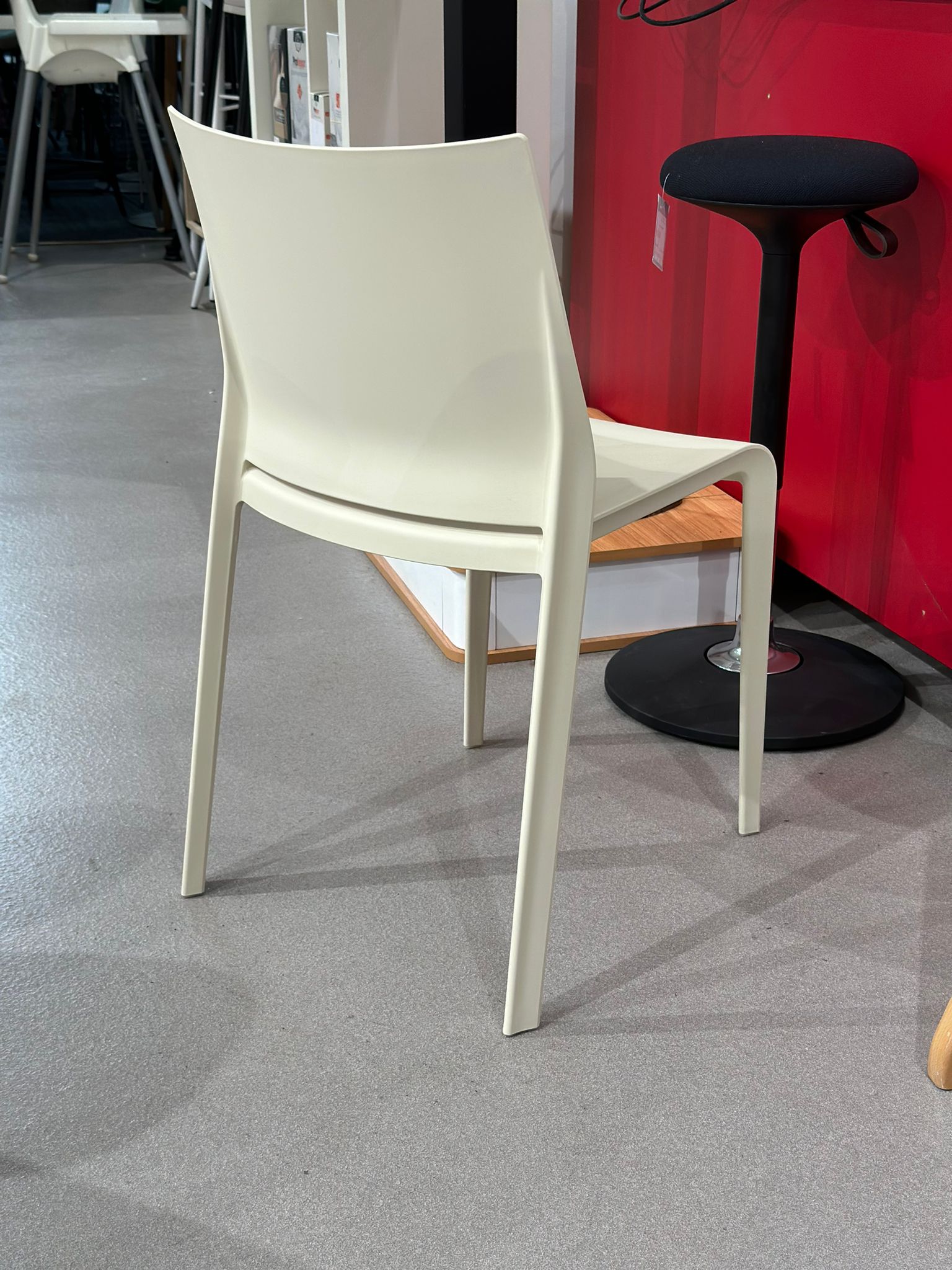 Chaise design Desalto - Riga - Image 2