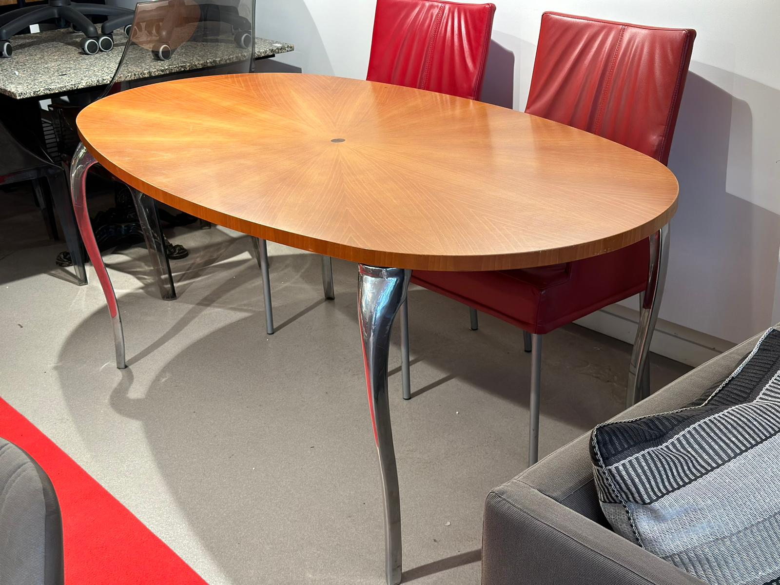 Table à manger ovale