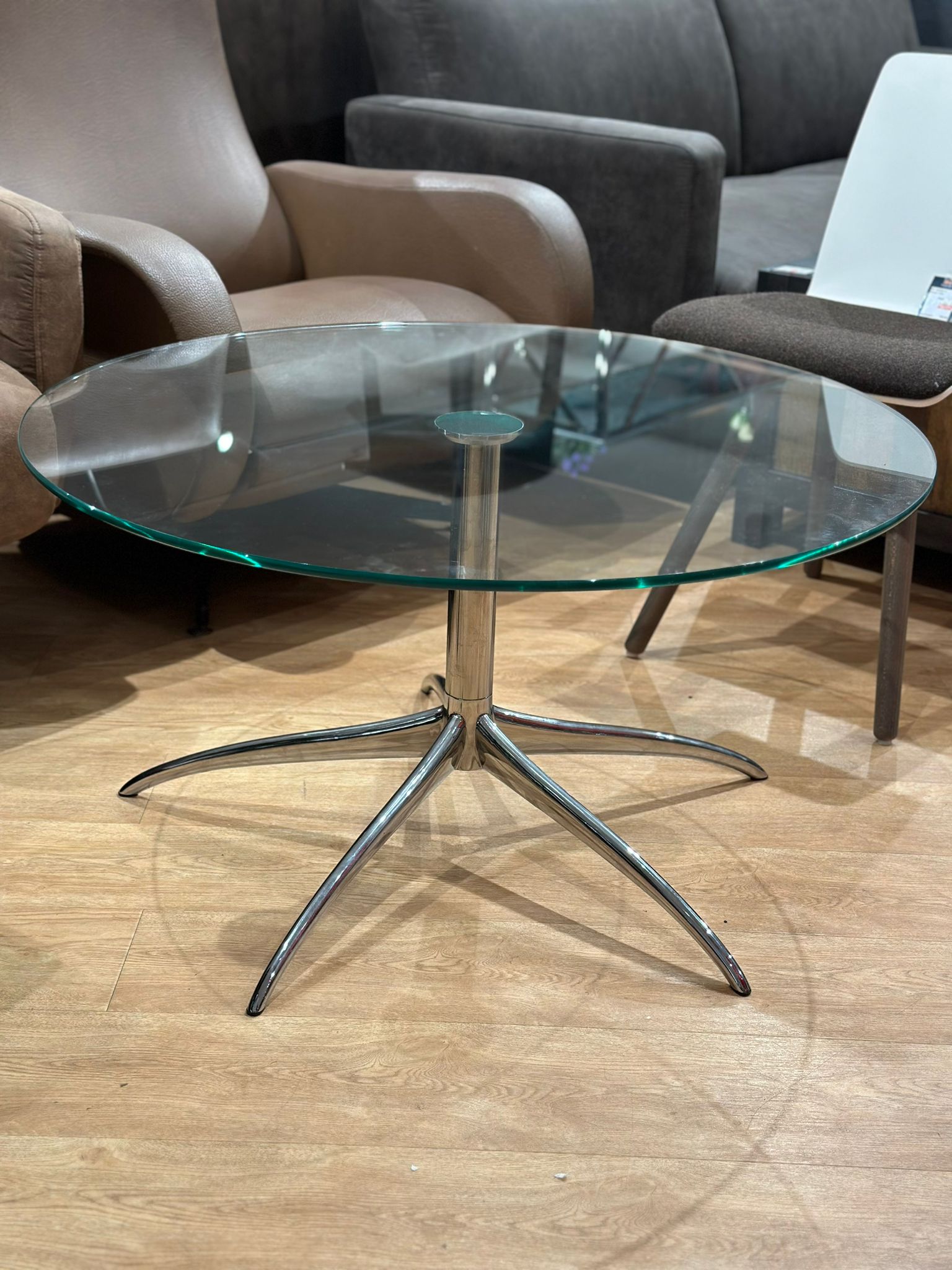 Table de salon design en verre ronde
