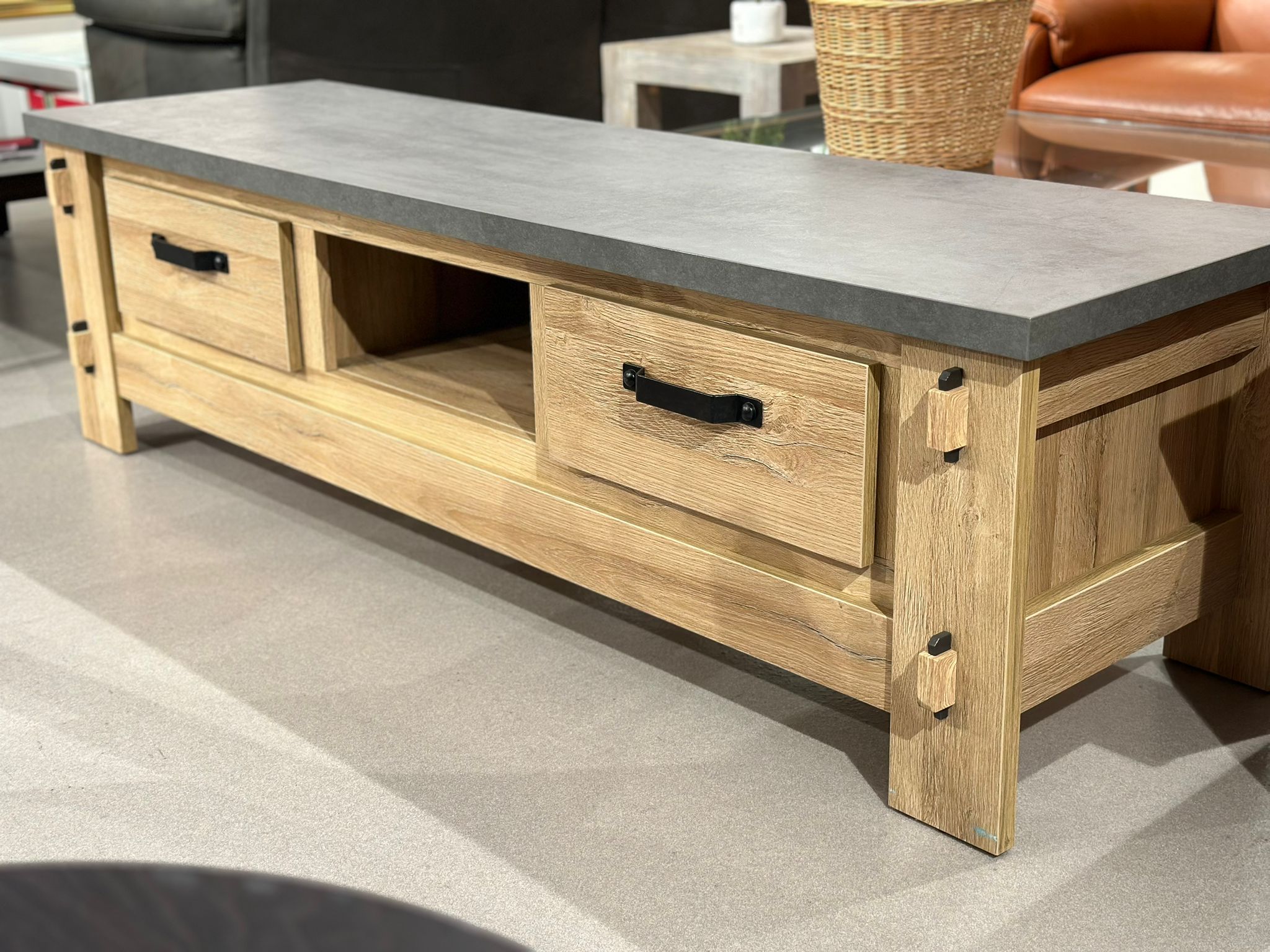 Meuble TV en chêne naturel - BROCELIANDE - Image 2