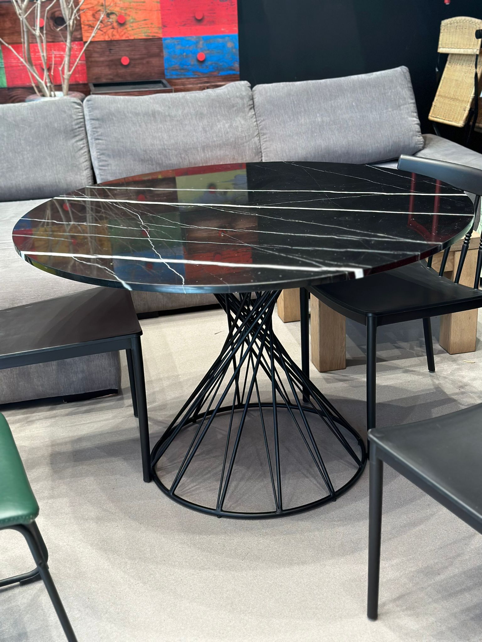 Table design ronde en marbre