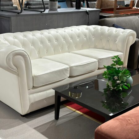 Canapé 3pl style Chesterfield (2 pièces disponibles)