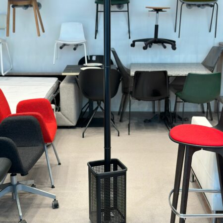 Porte manteaux avec porte parapluie (14 pièces disponibles)