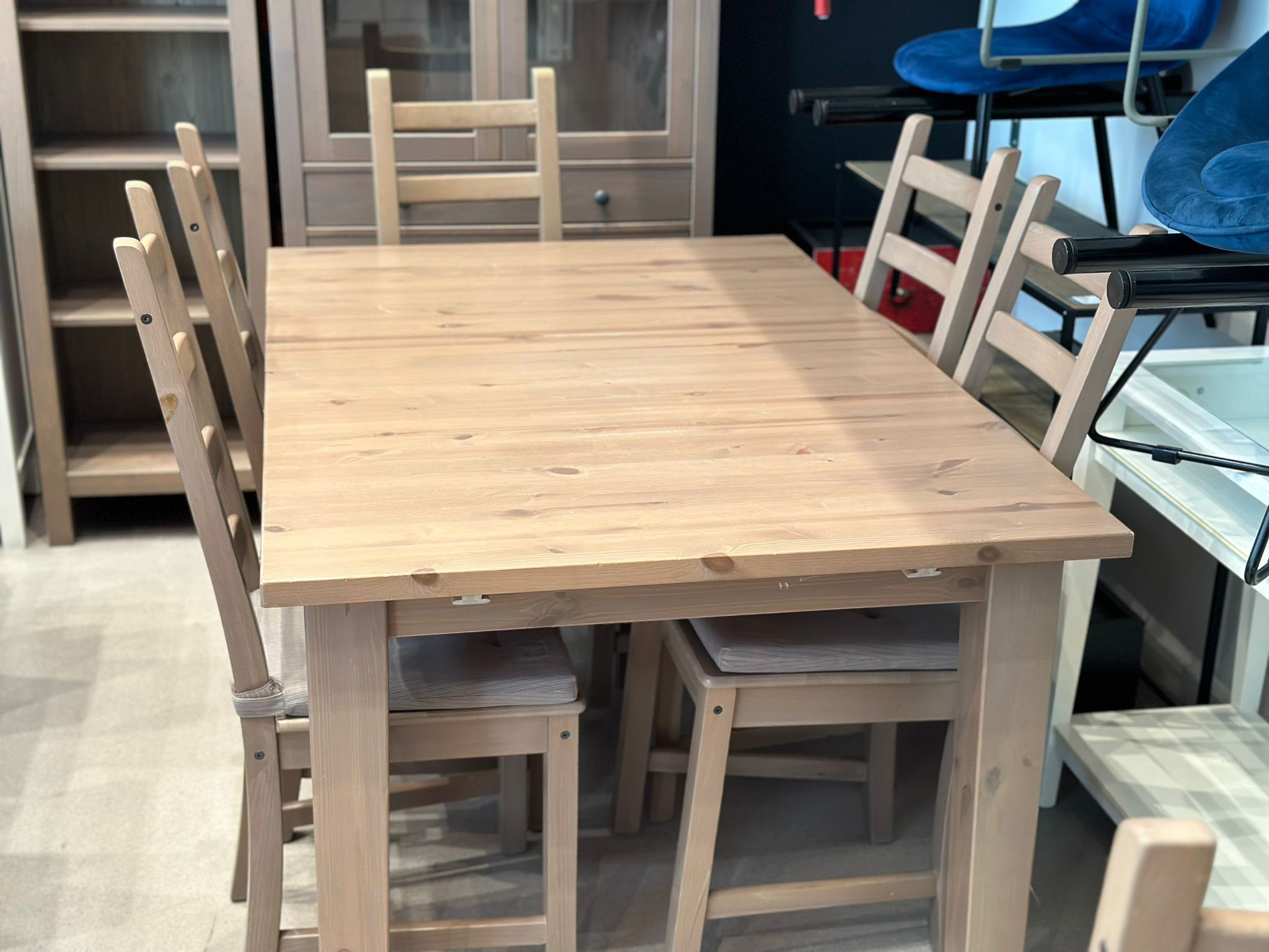 Table à manger extensible + 8 chaises - Image 3