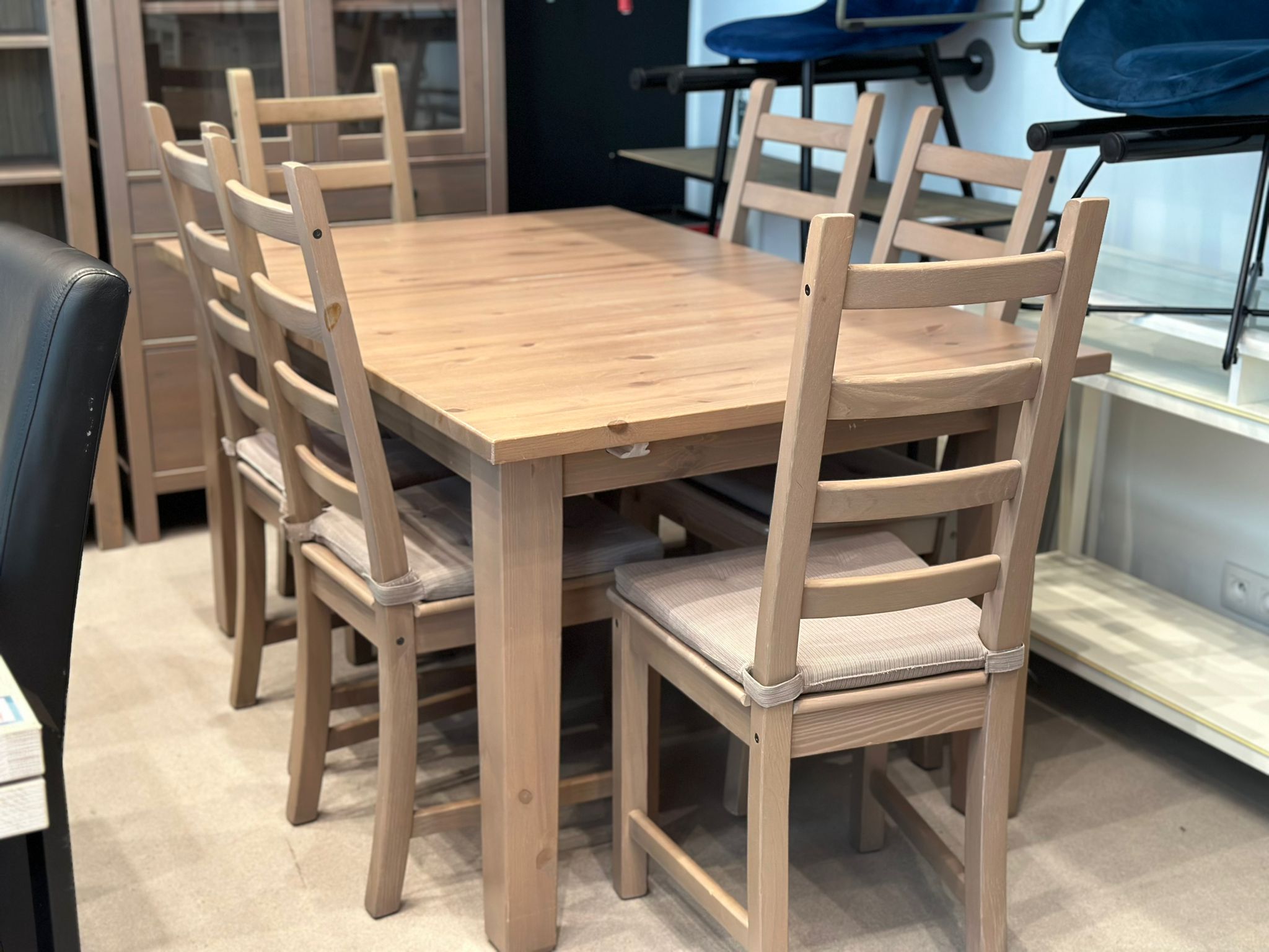 Table à manger extensible + 8 chaises