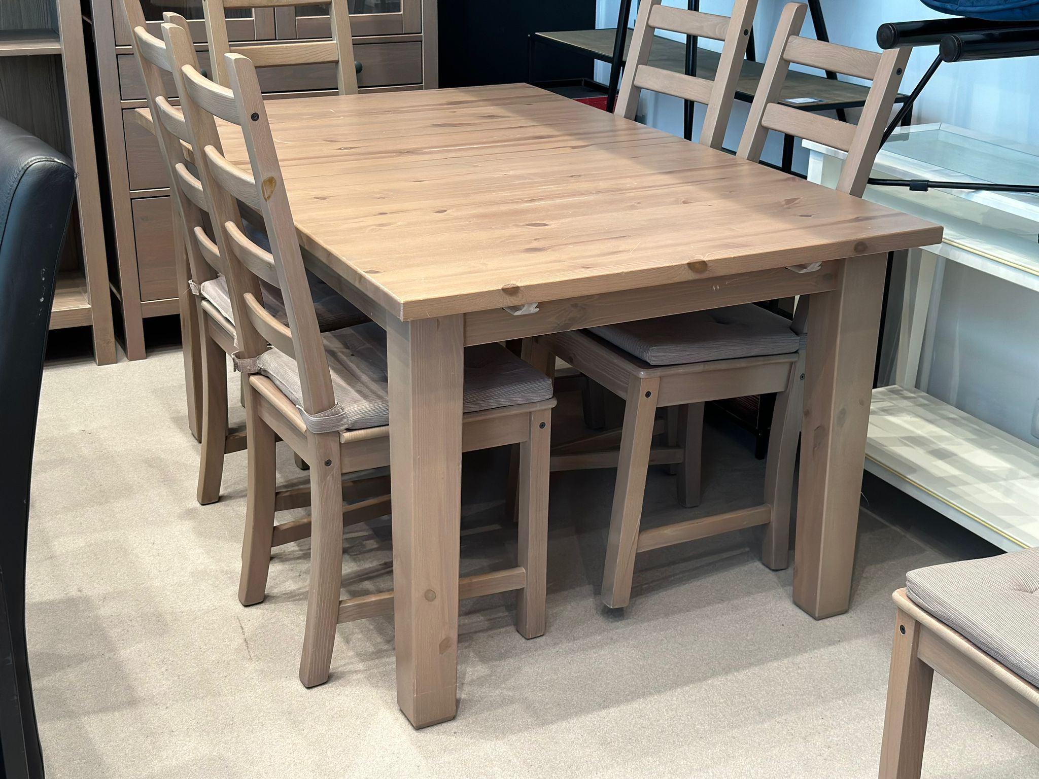 Table à manger extensible + 8 chaises - Image 4