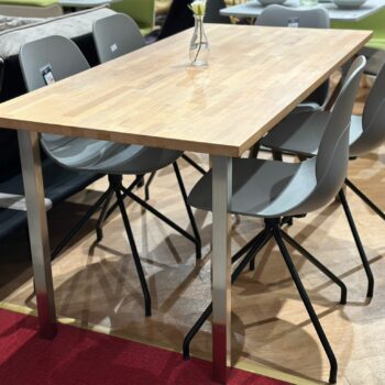 Table à manger / Bureau en bois massif (10 pièces disponibles)