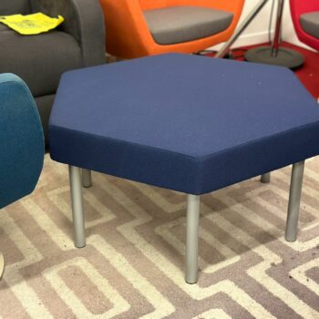 Pouf/Table trixagon - Kinnarps (5 pièces disponibles)