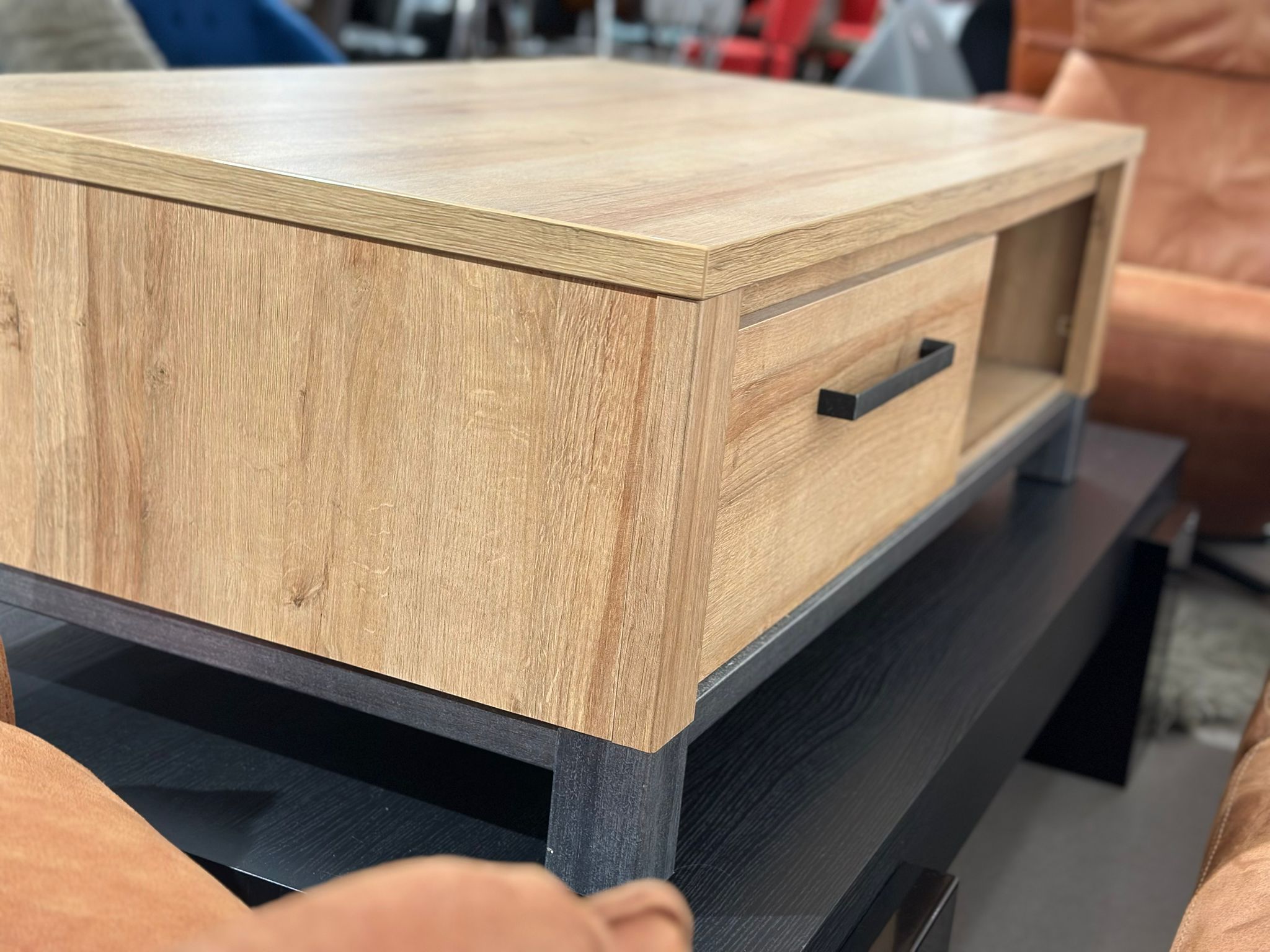 Table de salon couleur chêne clair avec 2 tiroirs - Image 4