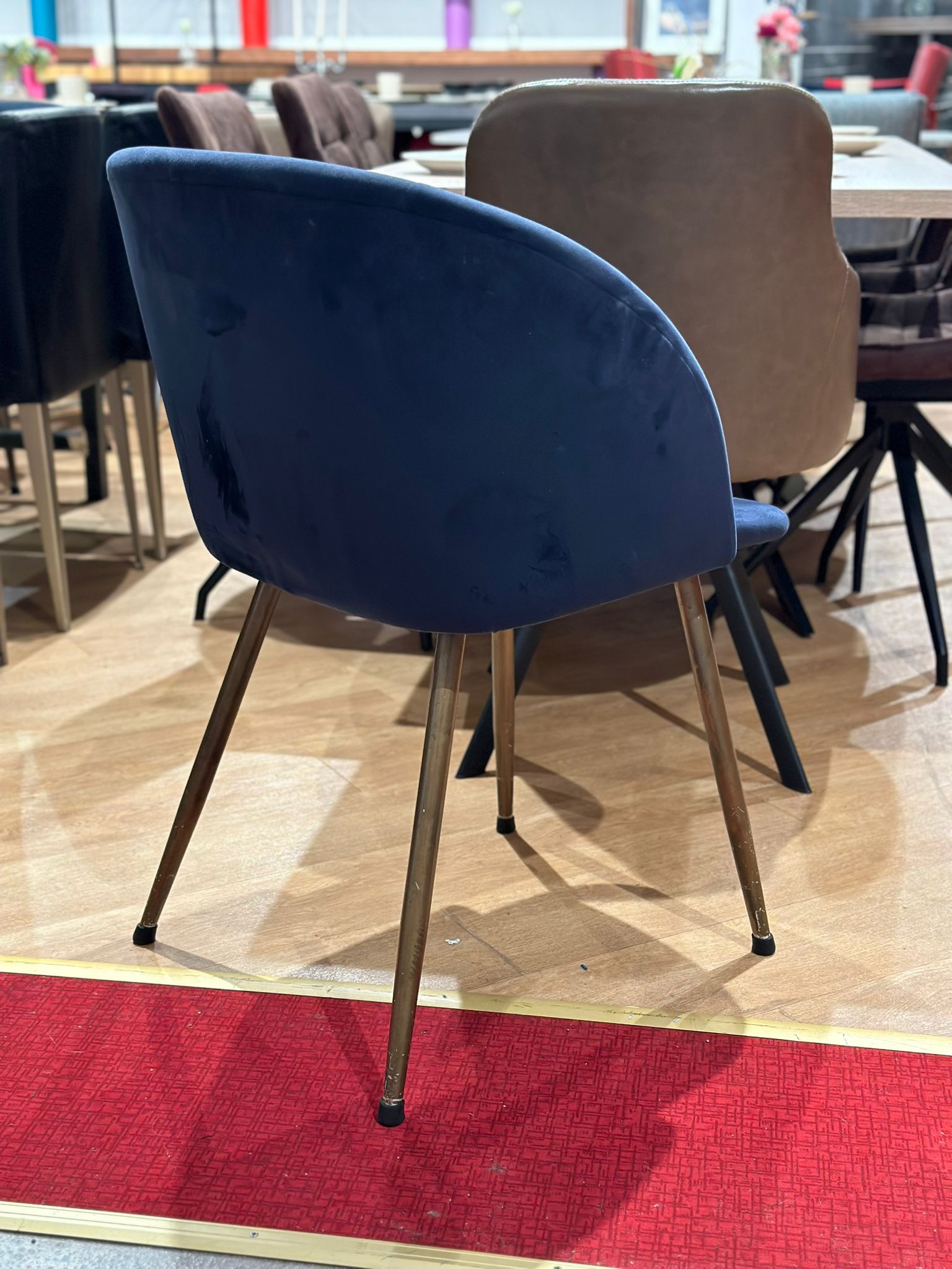 Chaise/Fauteuil en velours - Bleu (4 pièces disponible) - Image 2