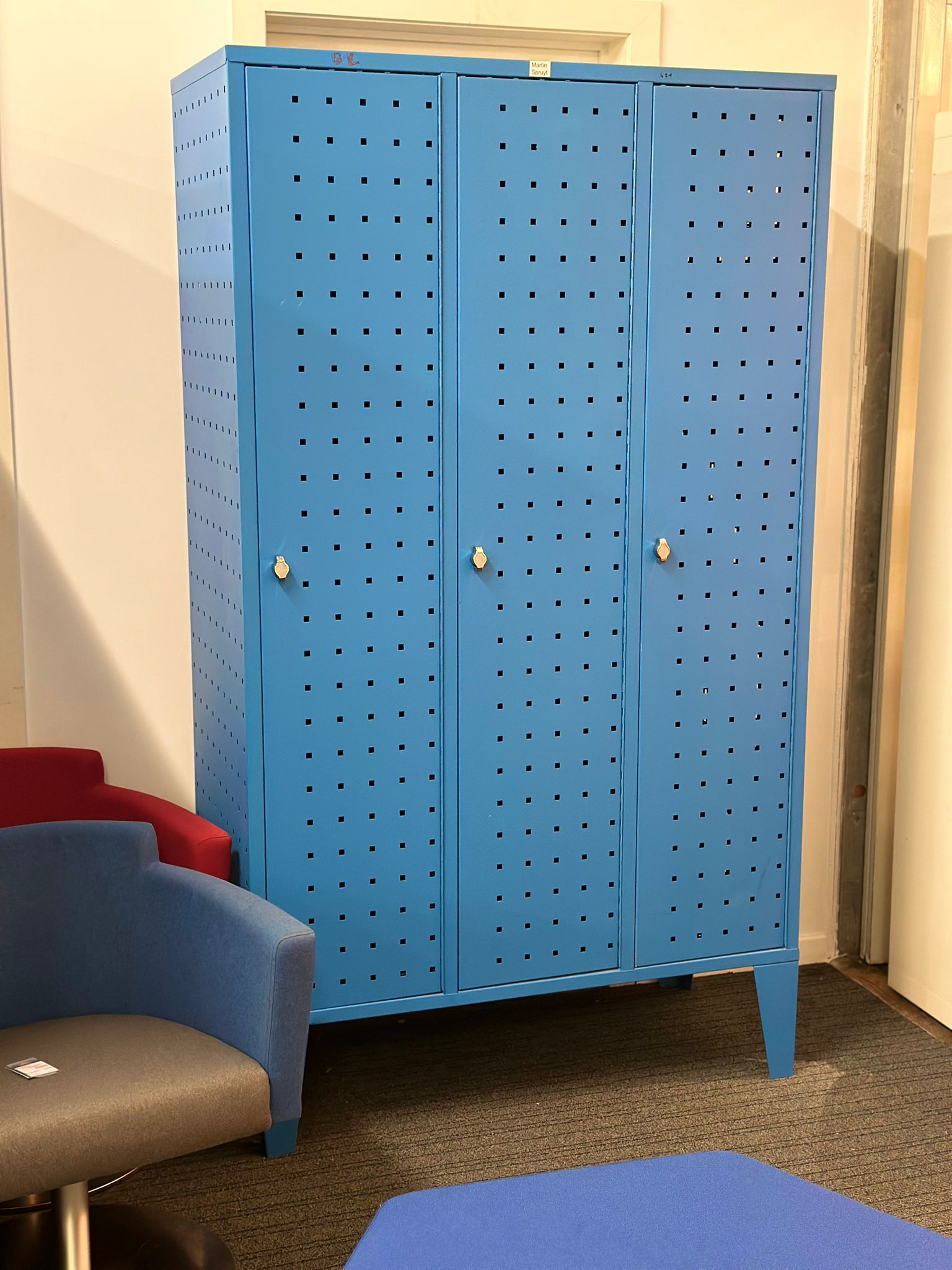 Casiers métallique 3 portes (2 pièces disponibles)