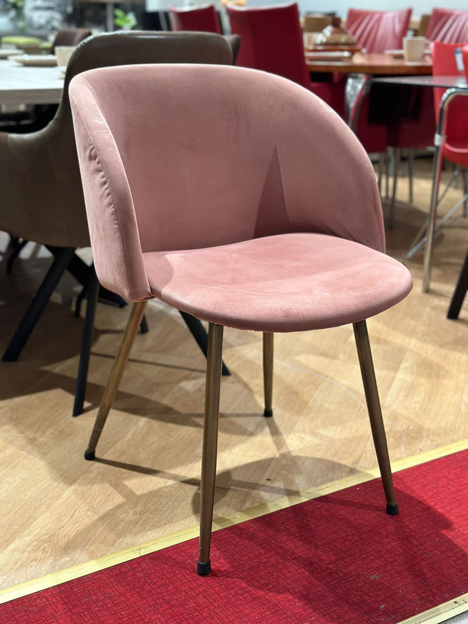 Chaise/Fauteuil en velours - Rose (4 pièces disponible) - Image 3