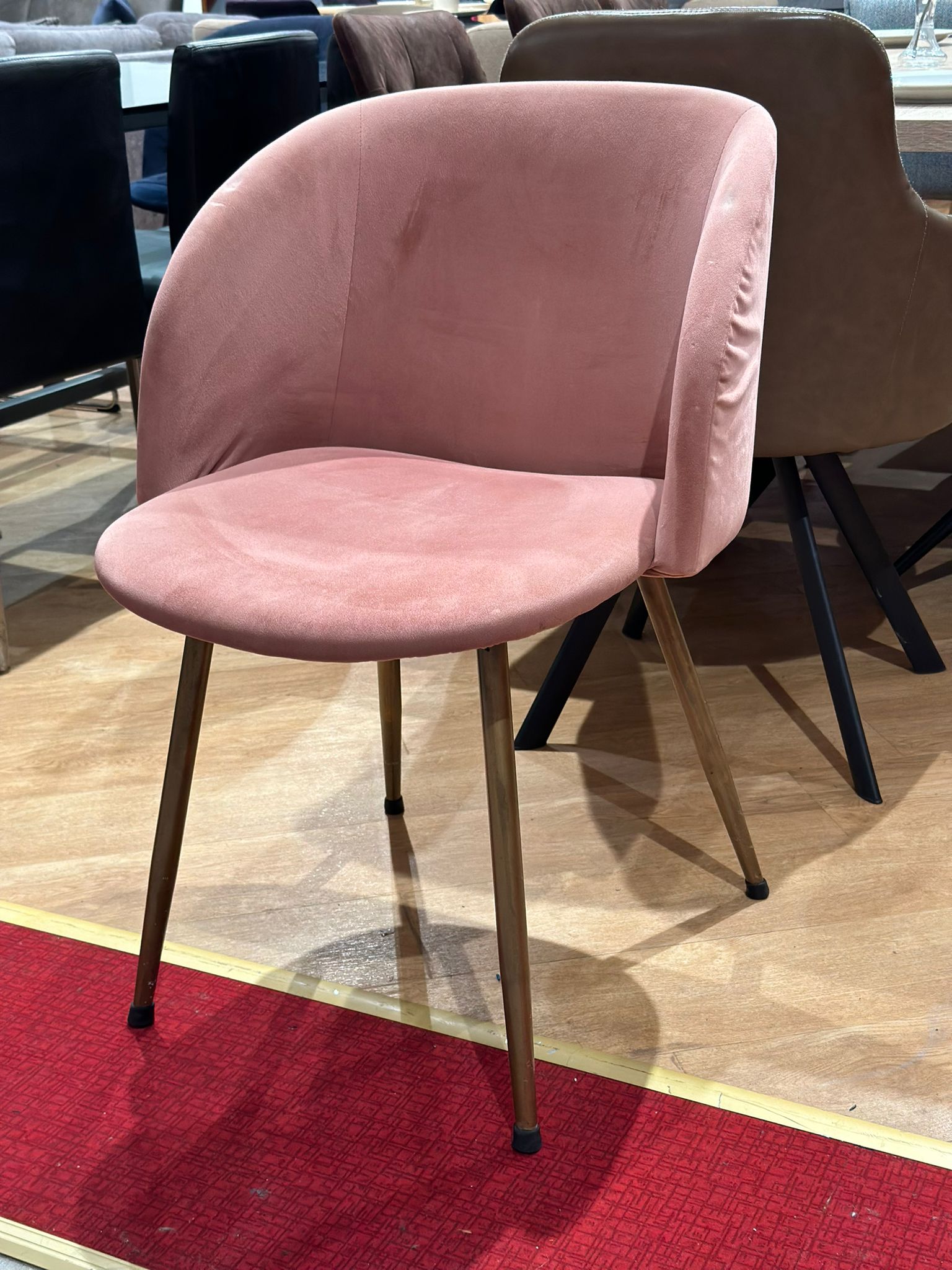 Chaise/Fauteuil en velours - Rose (4 pièces disponible)