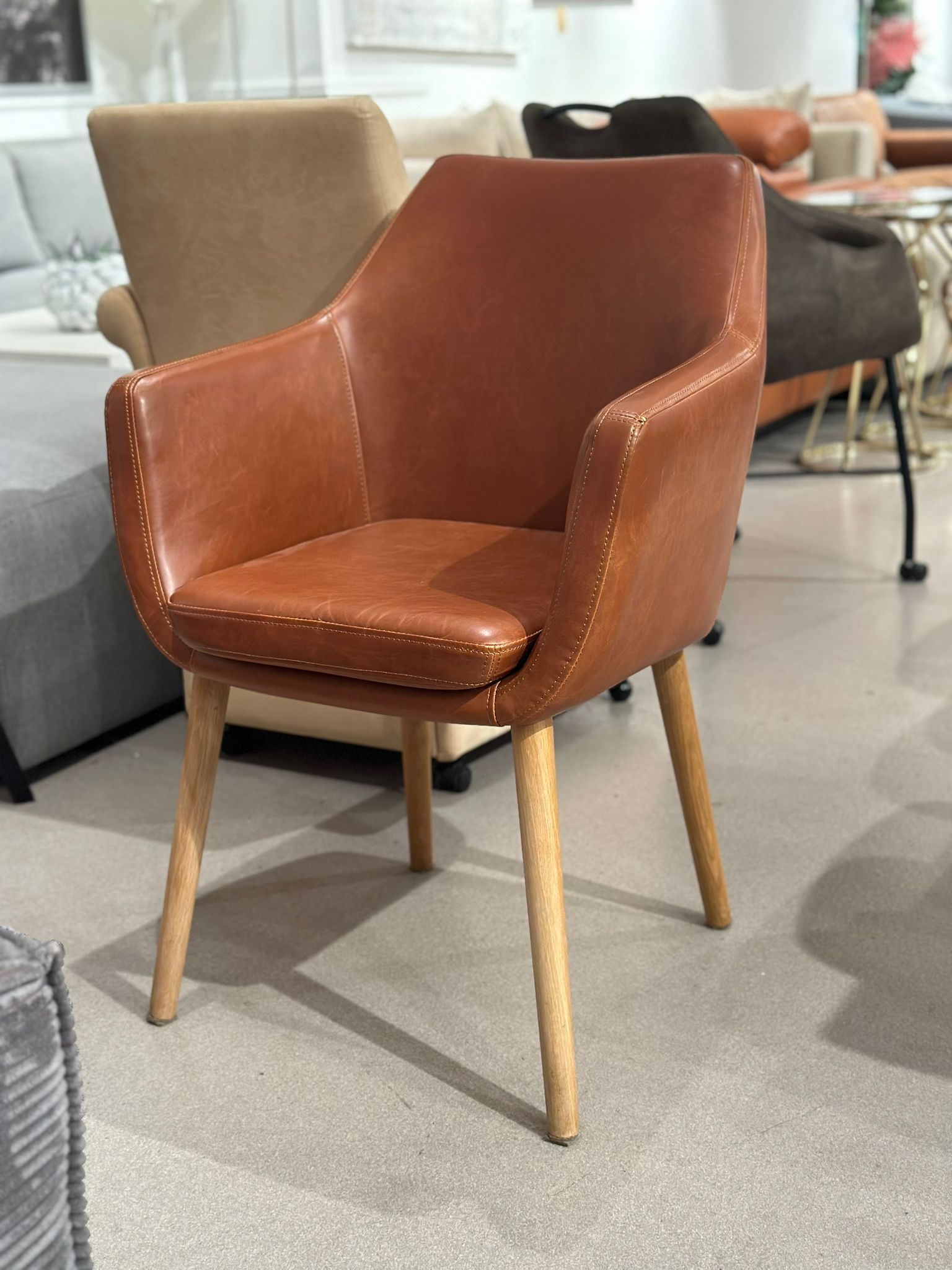 Chaise/Fauteuil en cuir - Maison du monde - Image 2