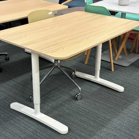 Bureau - BEKANT (2 pièces disponibles)