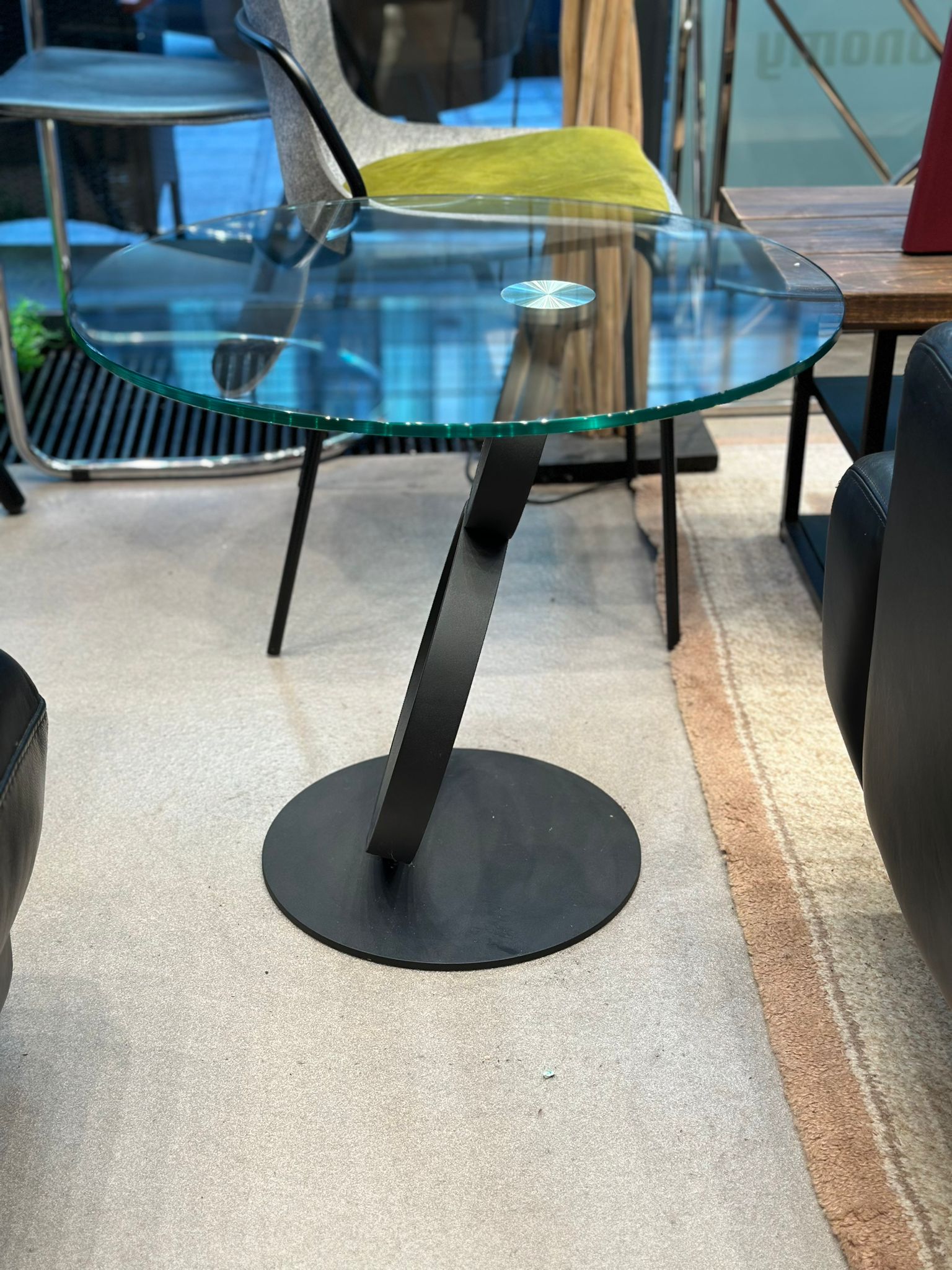 Table d'appoint/de salon ronde design en verre